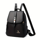 Mochila Feminina de Couro com Fivela - Sophie