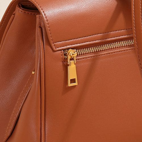 Bolsa de Ombro de Couro Oblíqua Estelle