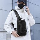 Mochila Transversal Masculina em Couro Italiano